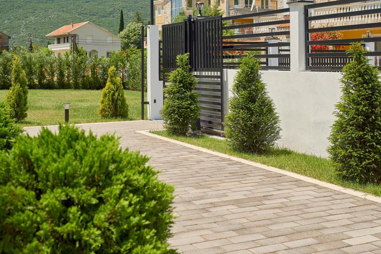 Georgiy Lux Apartments Lastva Grbaljska ภายนอก รูปภาพ