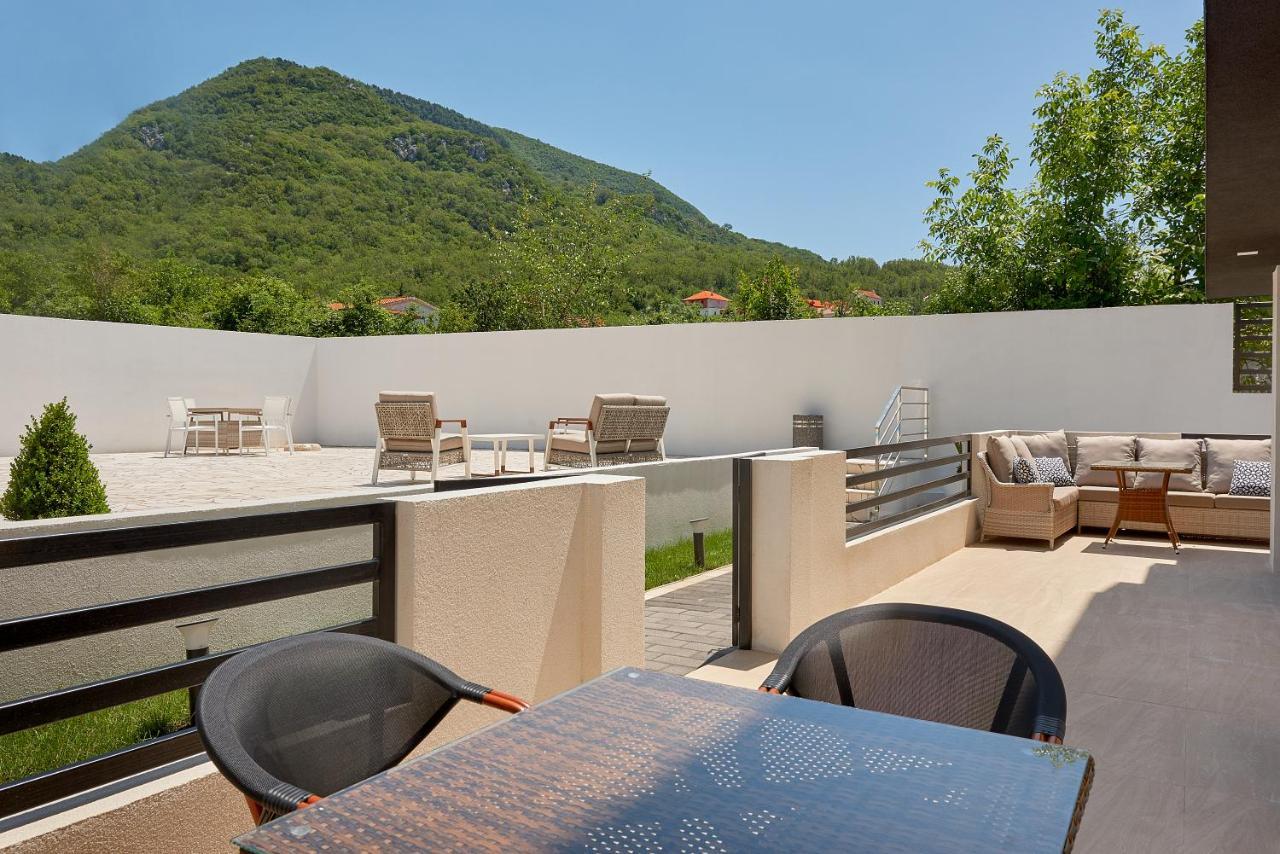 Georgiy Lux Apartments Lastva Grbaljska ภายนอก รูปภาพ