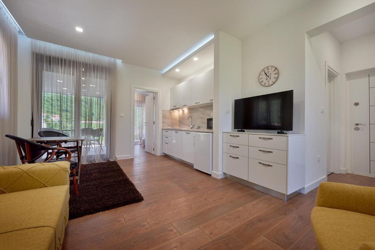 Georgiy Lux Apartments Lastva Grbaljska ภายนอก รูปภาพ