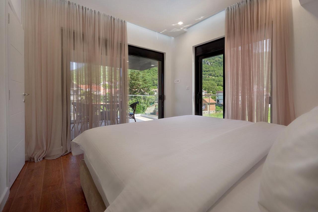 Georgiy Lux Apartments Lastva Grbaljska ภายนอก รูปภาพ