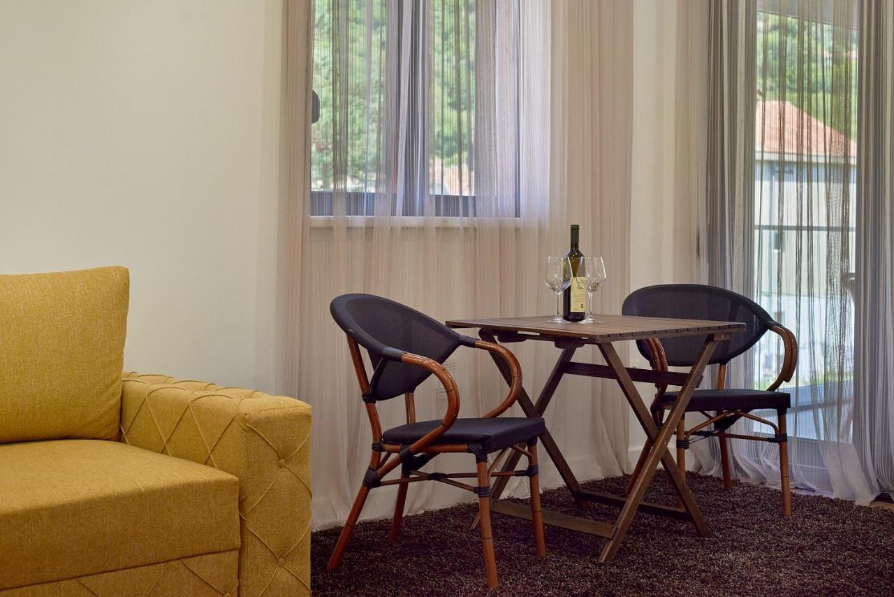 Georgiy Lux Apartments Lastva Grbaljska ภายนอก รูปภาพ